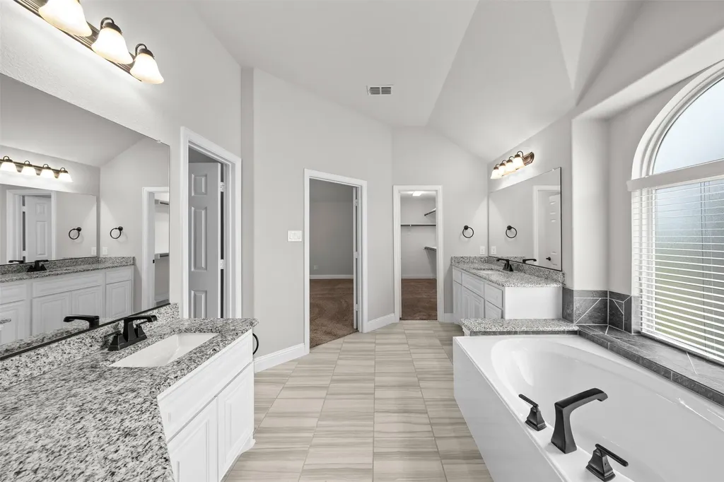 2696 Bonita Drive Grand Prairie TX 75054