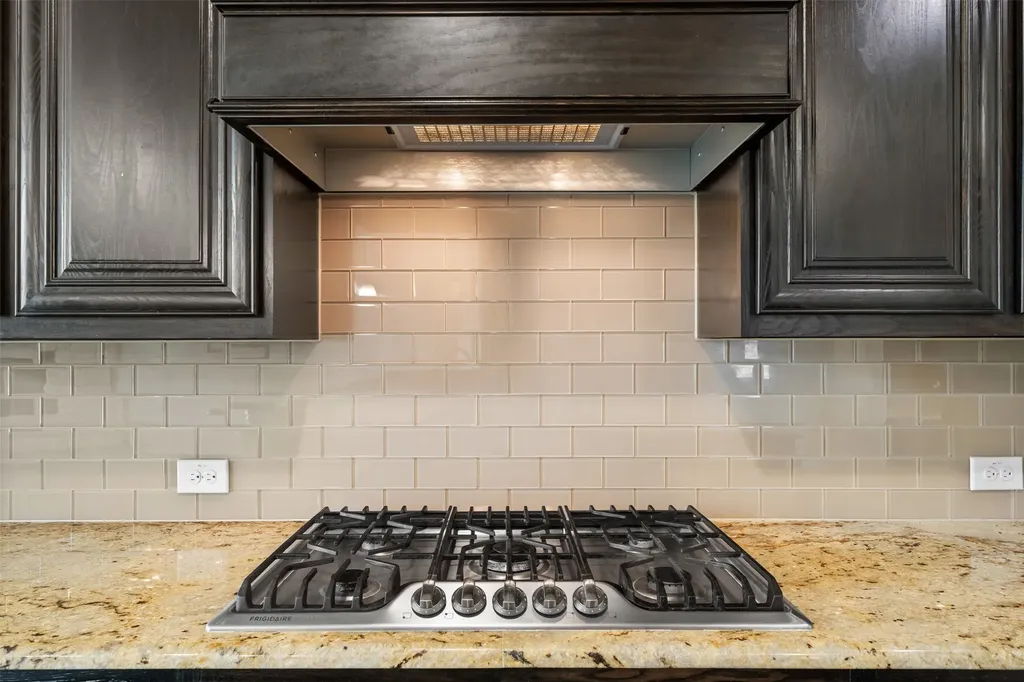 2696 Bonita Drive Grand Prairie TX 75054