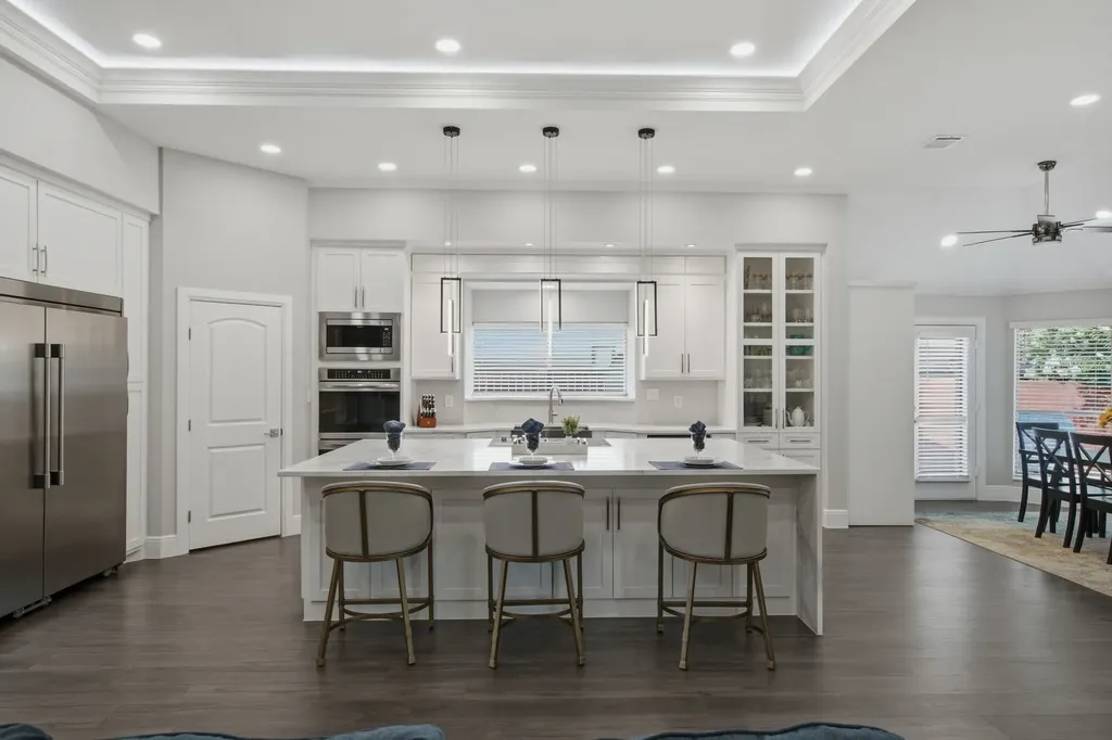 303 Quail Crest Drive Bedford TX 76021