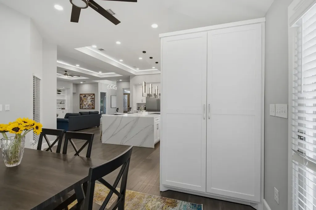 303 Quail Crest Drive Bedford TX 76021