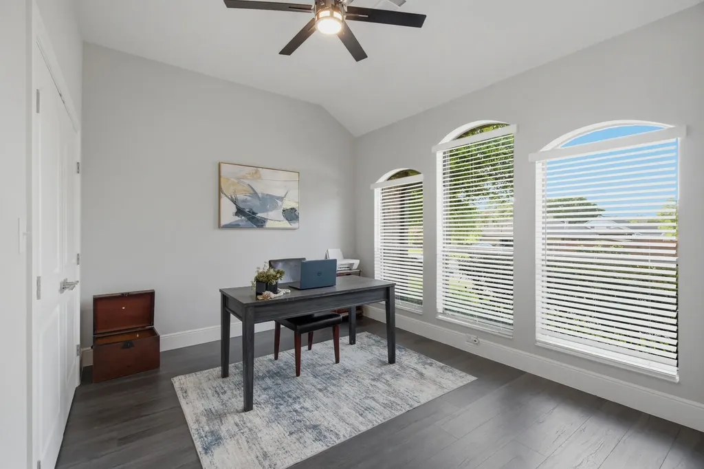 303 Quail Crest Drive Bedford TX 76021