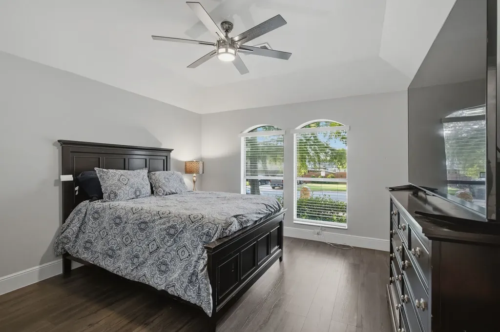 303 Quail Crest Drive Bedford TX 76021
