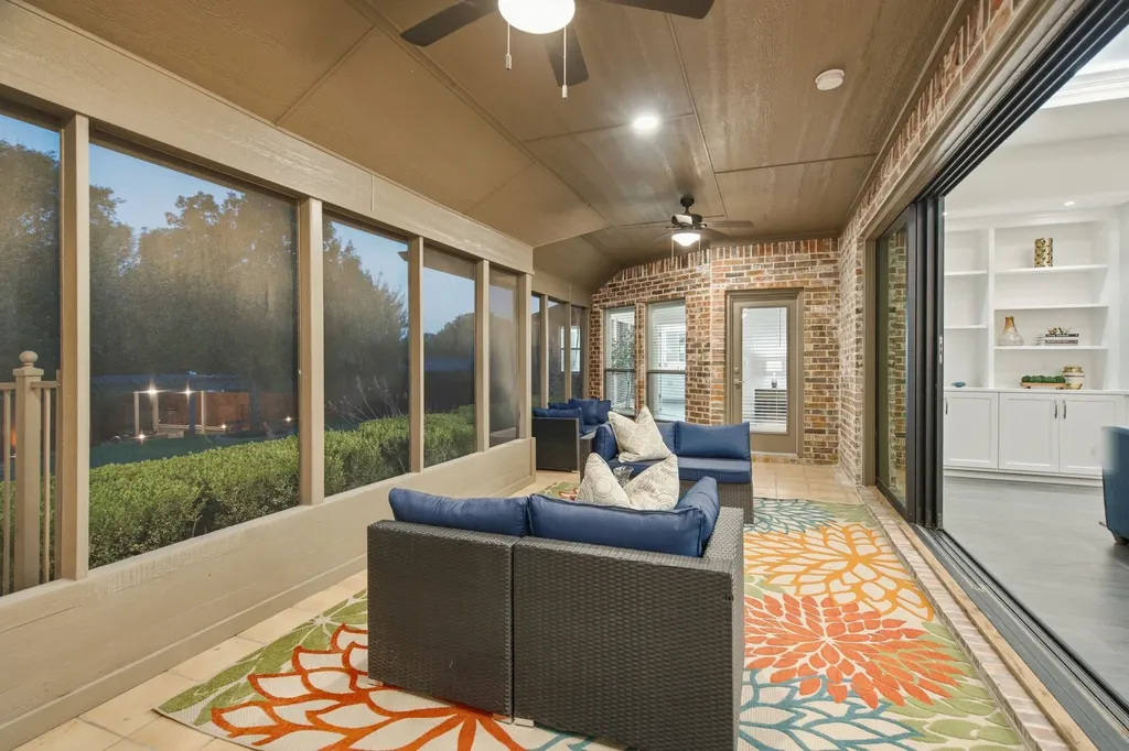 303 Quail Crest Drive Bedford TX 76021