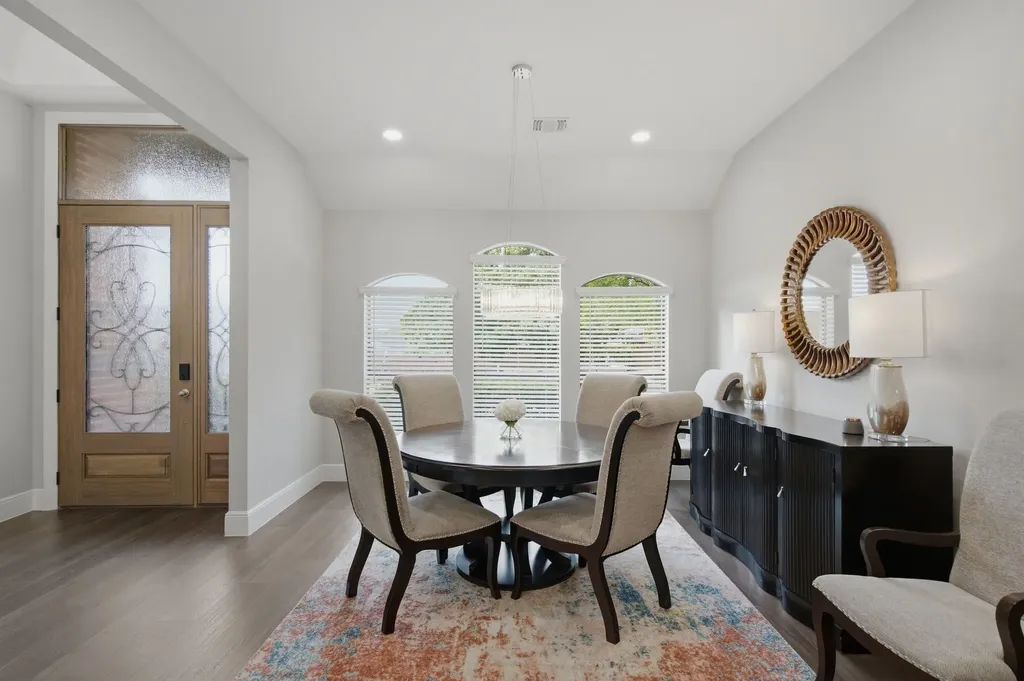 303 Quail Crest Drive Bedford TX 76021