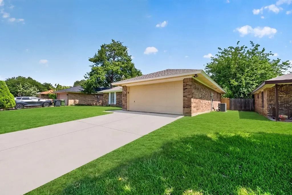 401 Myrtle Drive Arlington TX 76018