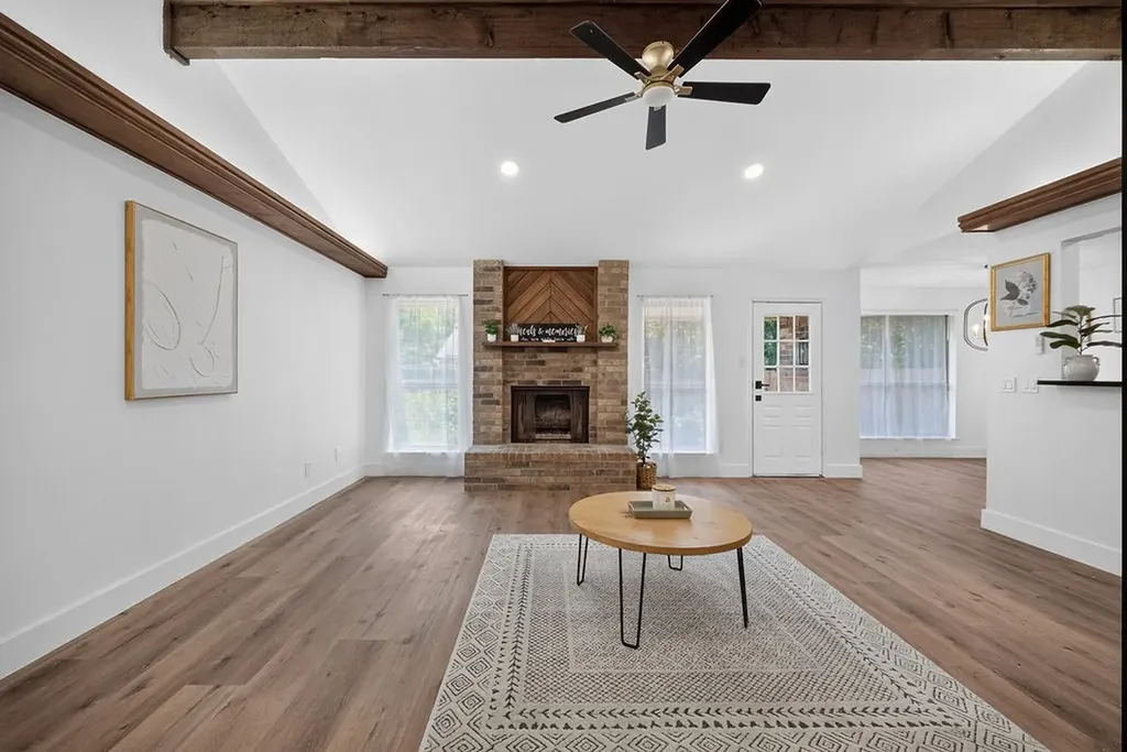 401 Myrtle Drive Arlington TX 76018