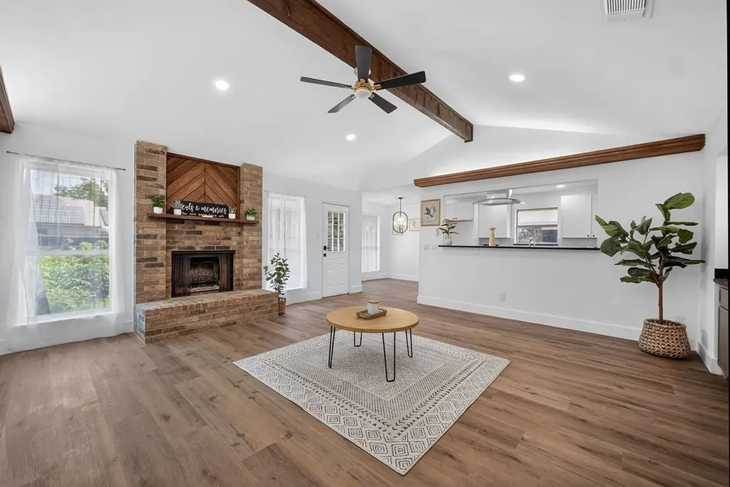 401 Myrtle Drive Arlington TX 76018