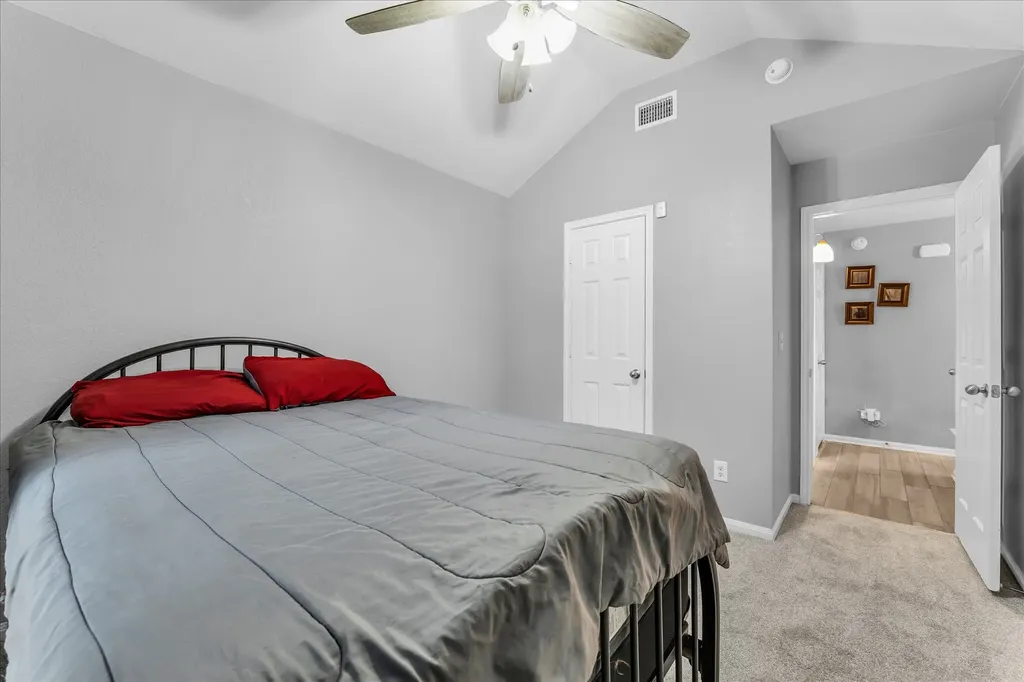 7 Market Loop Morgans Point Resort TX 76513
