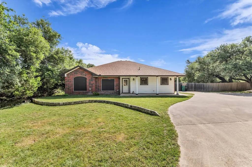 7 Market Loop Morgans Point Resort TX 76513
