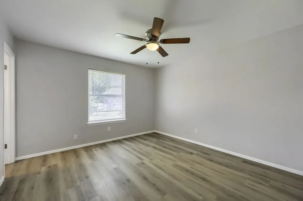 1521 Oakbrook Court Lancaster TX 75134