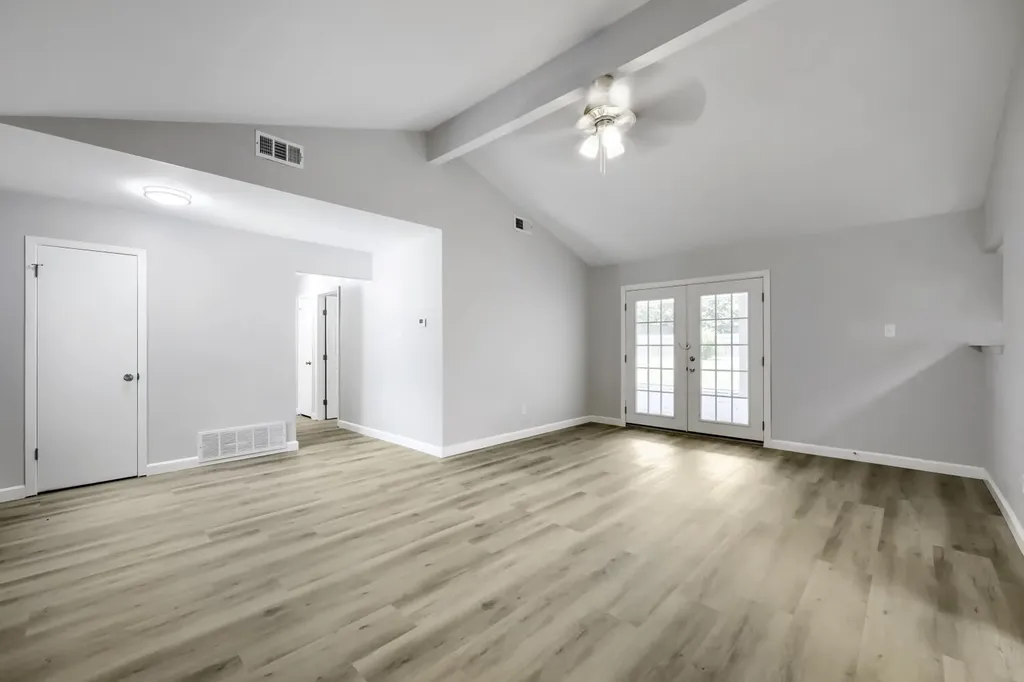 1521 Oakbrook Court Lancaster TX 75134
