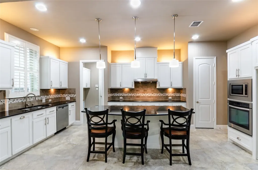 1863 Audubon Pond Way Allen TX 75013