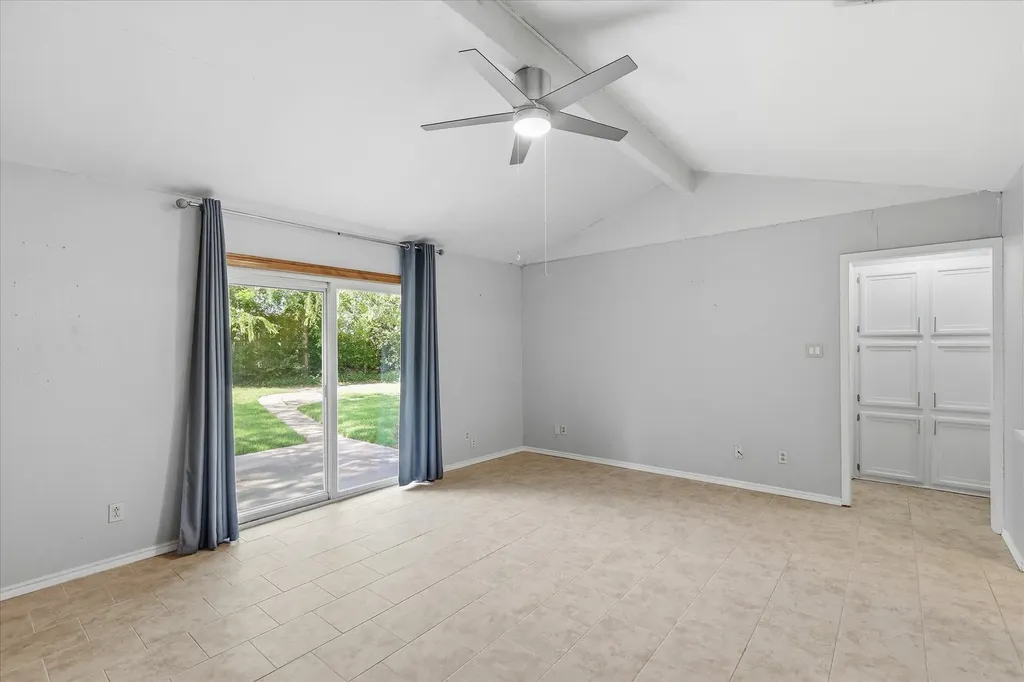 5670 Philadelphia Court Watauga TX 76148