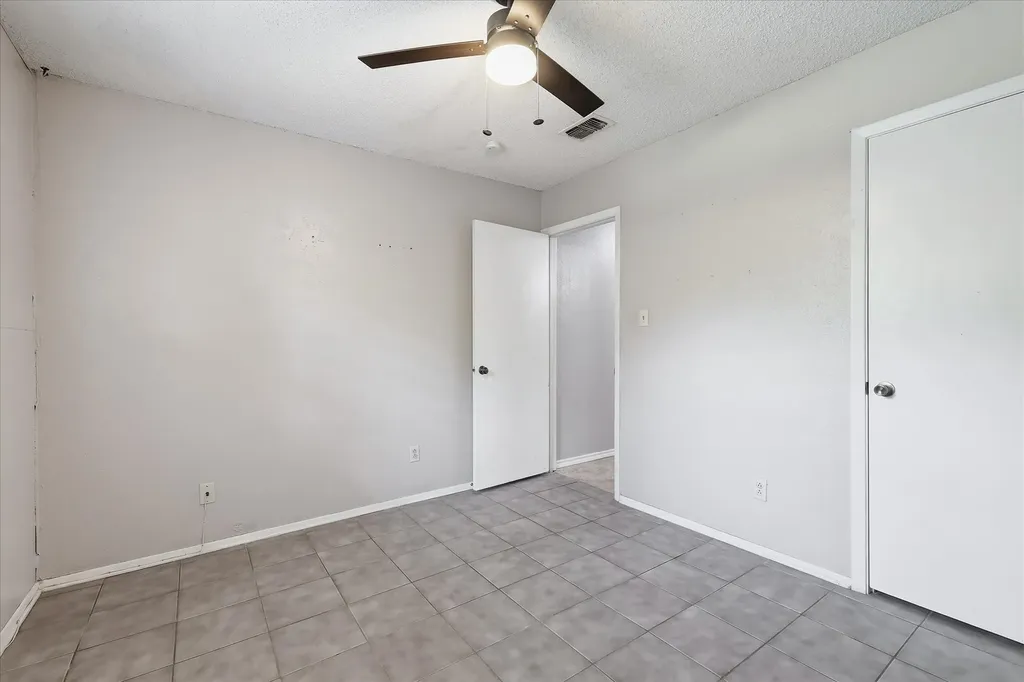 5670 Philadelphia Court Watauga TX 76148