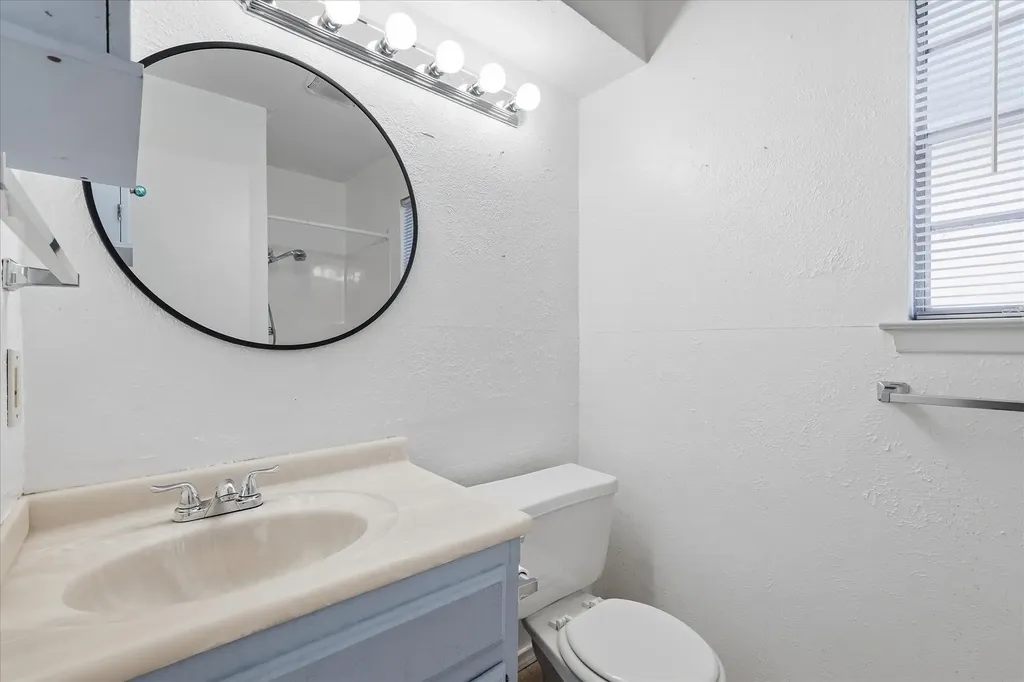 5670 Philadelphia Court Watauga TX 76148
