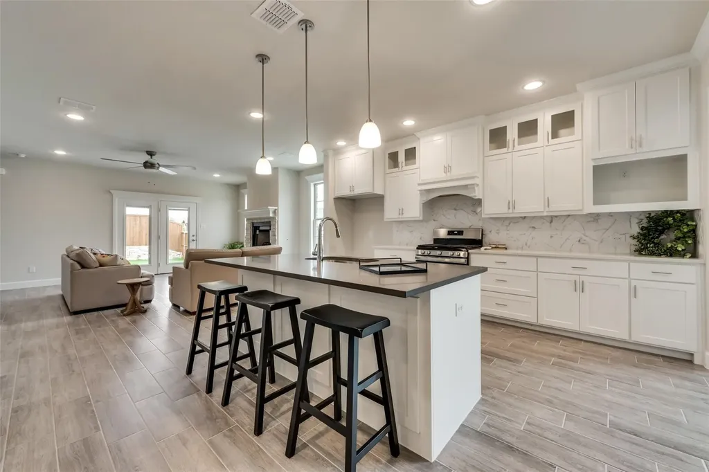 373 Braves Way Lavon TX 75166