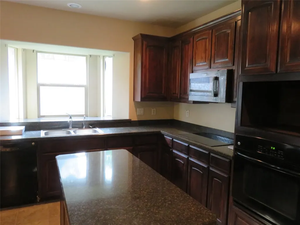 1122 Walter Stephenson Road Midlothian TX 76065