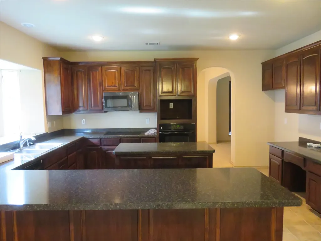 1122 Walter Stephenson Road Midlothian TX 76065