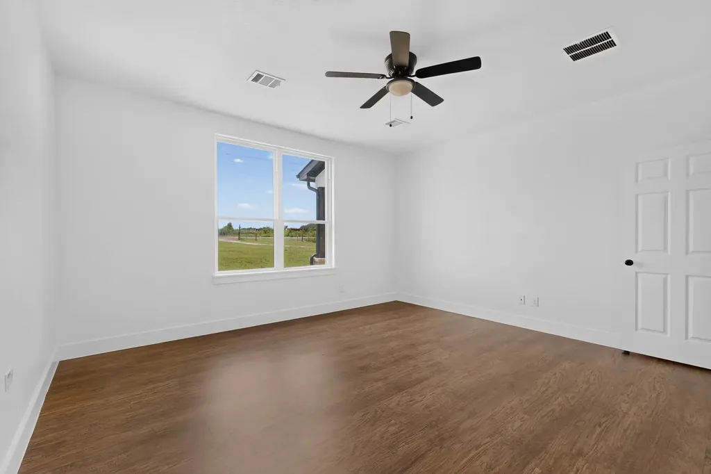 204 County Road 1001 Greenville TX 75401