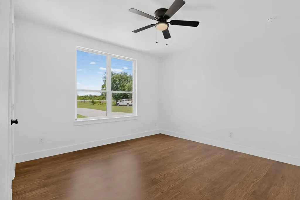 204 County Road 1001 Greenville TX 75401