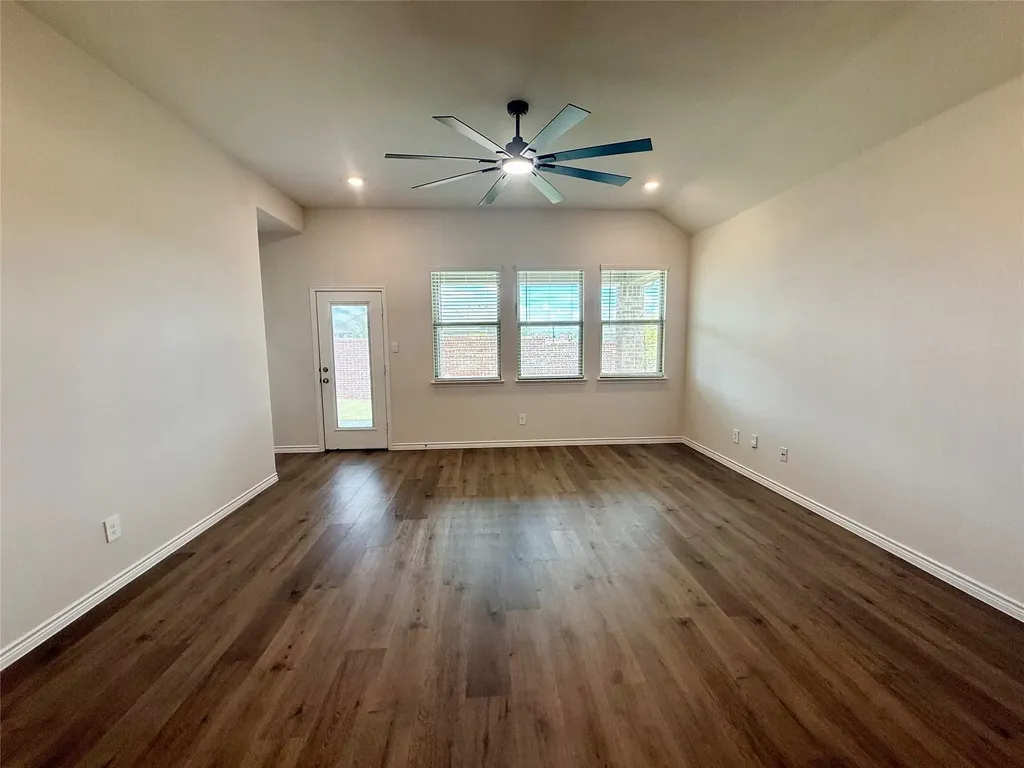 217 Beechwood Avenue Fate TX 75189