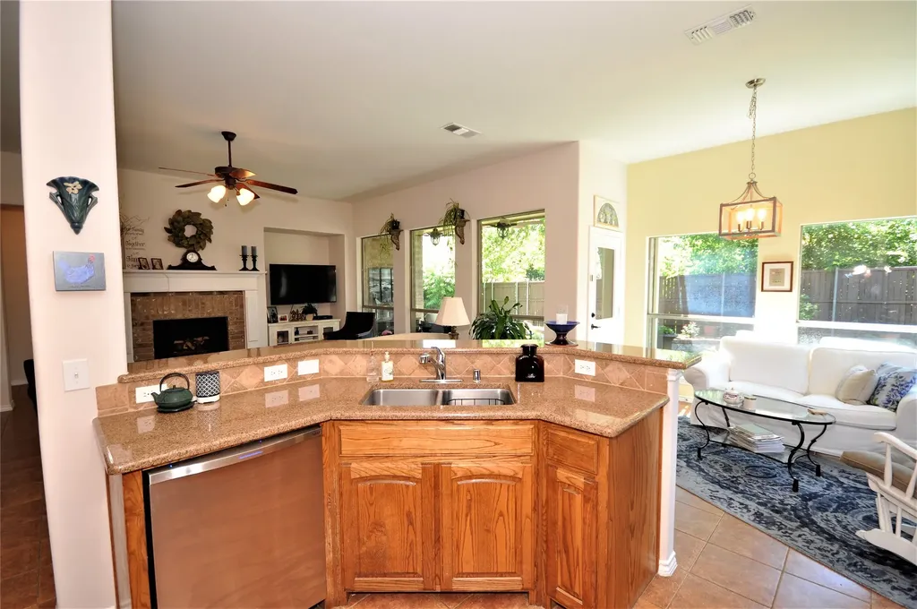 1804 Canyon Wren Drive Mckinney TX 75071