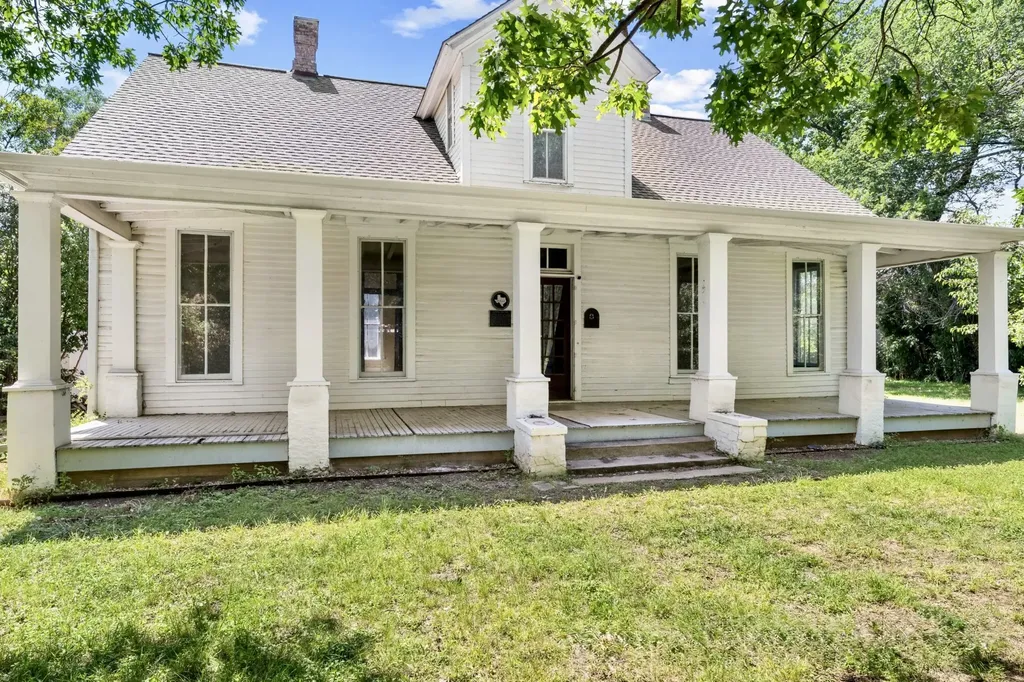 4611 Kelton Drive Dallas TX 75209
