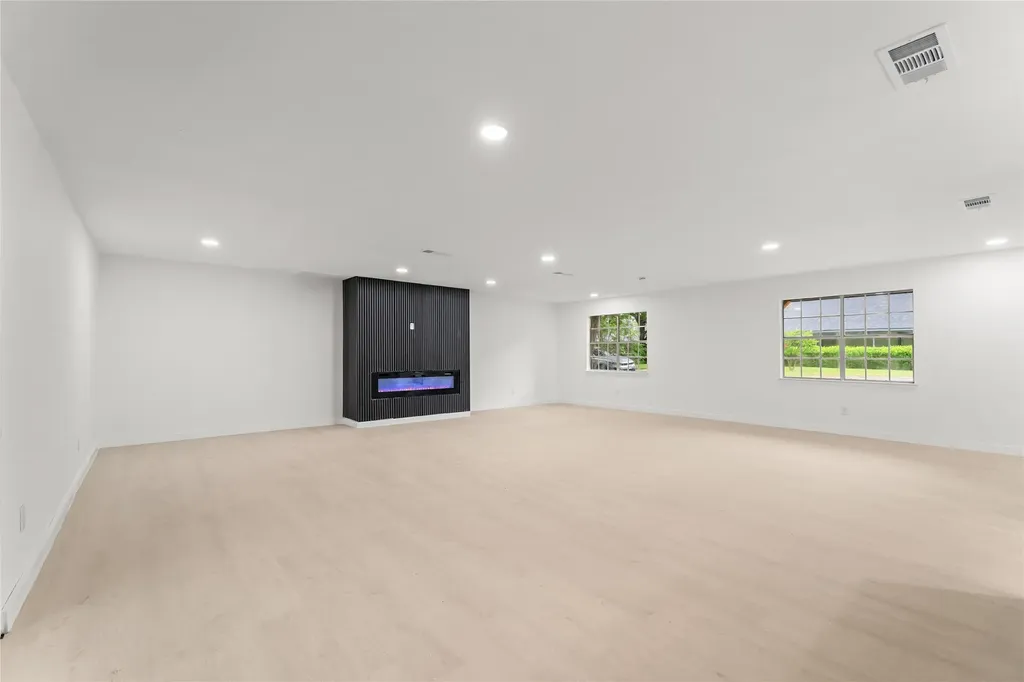110 Hackberry Street Lancaster TX 75146