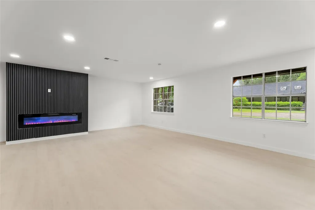 110 Hackberry Street Lancaster TX 75146