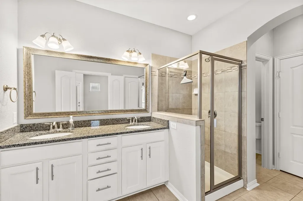 2326 Stutz Drive Dallas TX 75235