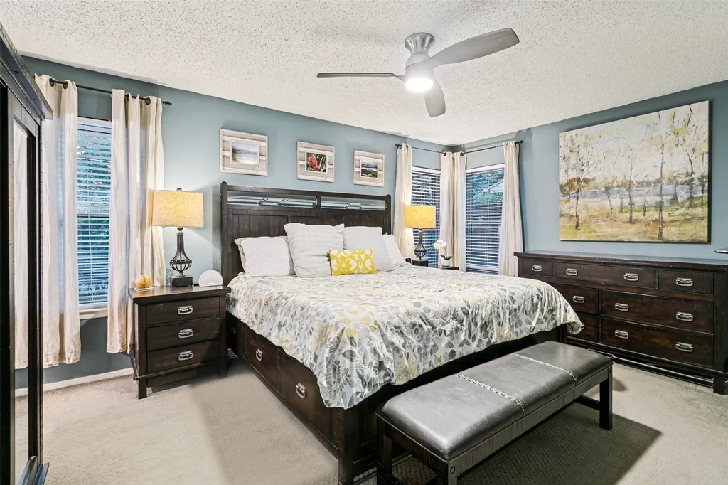 2845 Autumn Drive Hurst TX 76054