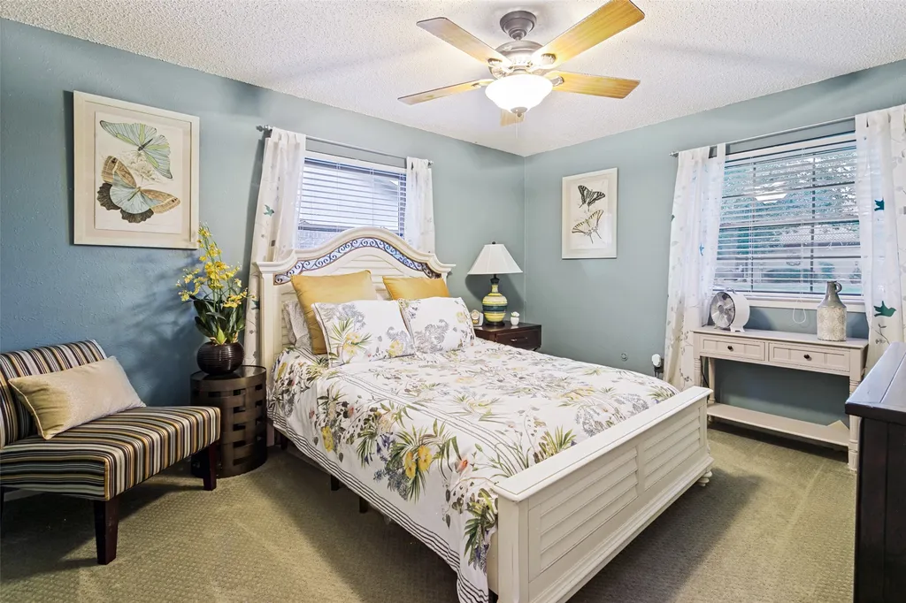 2845 Autumn Drive Hurst TX 76054