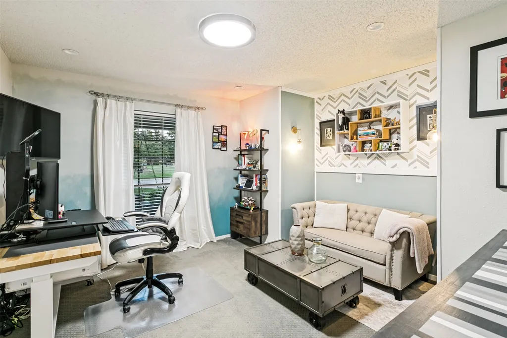 2845 Autumn Drive Hurst TX 76054
