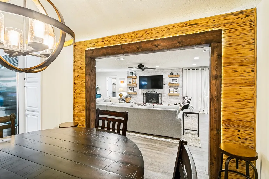 2845 Autumn Drive Hurst TX 76054