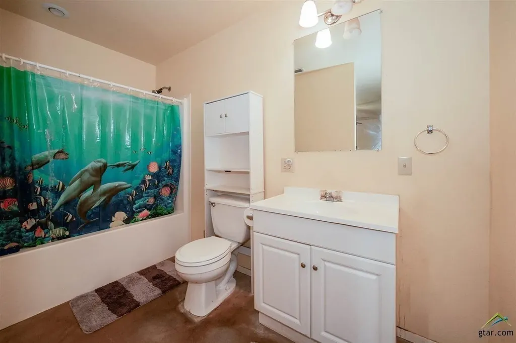 258 Private Road 7422 Hawkins TX 75765