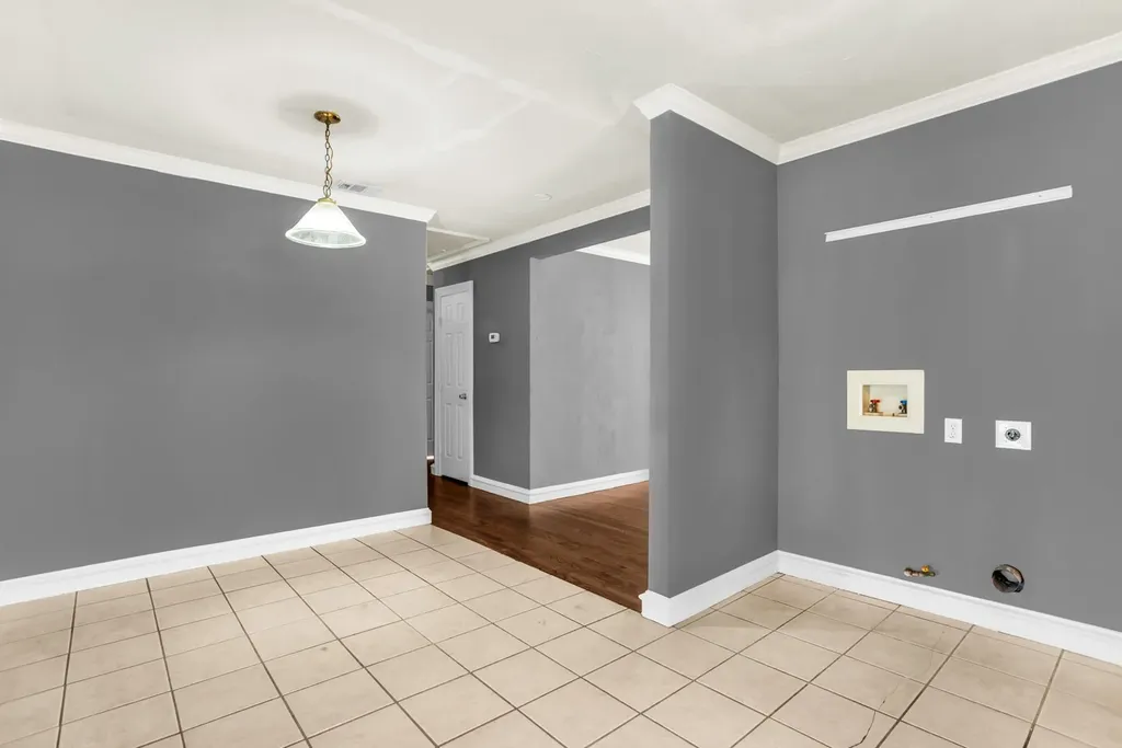 1433 Nash Street Garland TX 75042