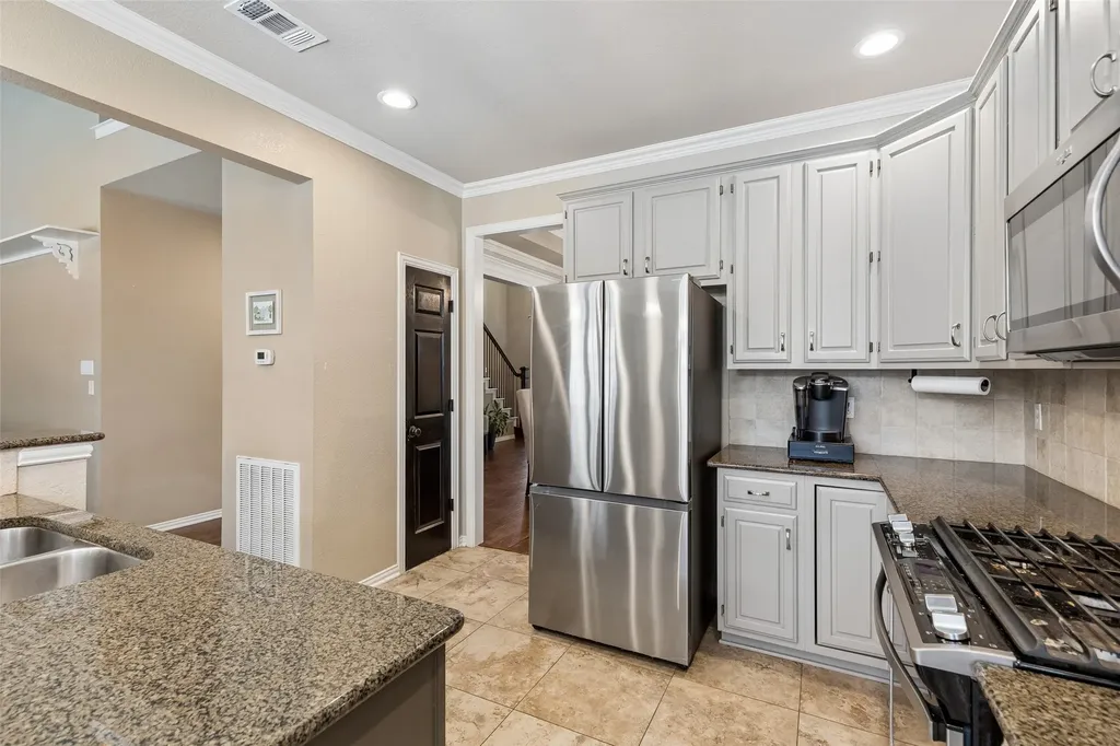 2416 Bonham Trail Grapevine TX 76051