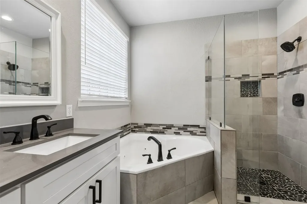 2416 Bonham Trail Grapevine TX 76051