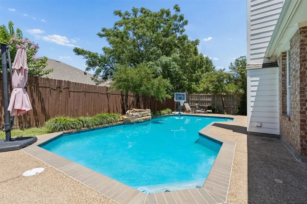 2416 Bonham Trail Grapevine TX 76051