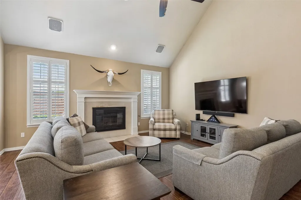 2416 Bonham Trail Grapevine TX 76051