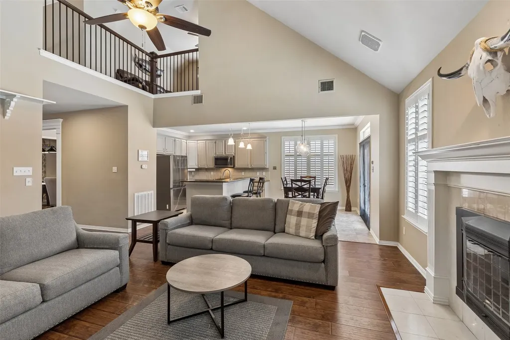 2416 Bonham Trail Grapevine TX 76051