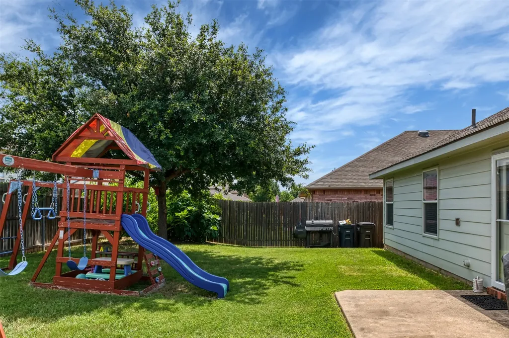 7016 Derbyshire Drive Fort Worth TX 76137
