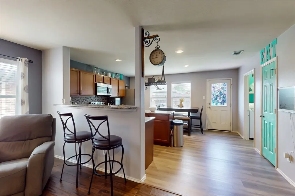 7016 Derbyshire Drive Fort Worth TX 76137
