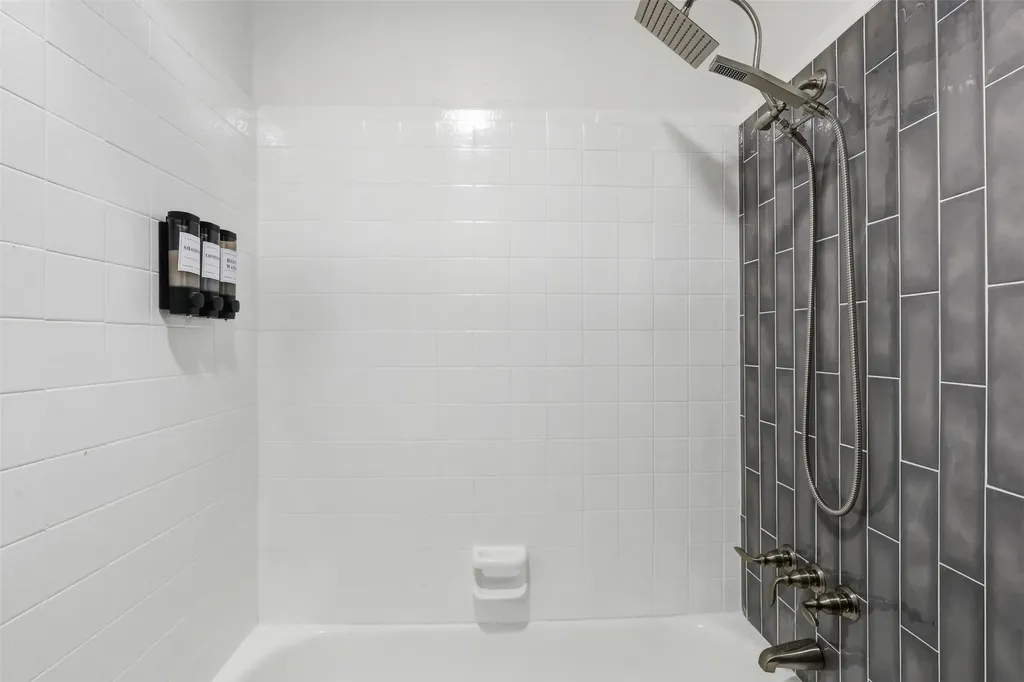4349 Altamesa Boulevard Fort Worth TX 76133