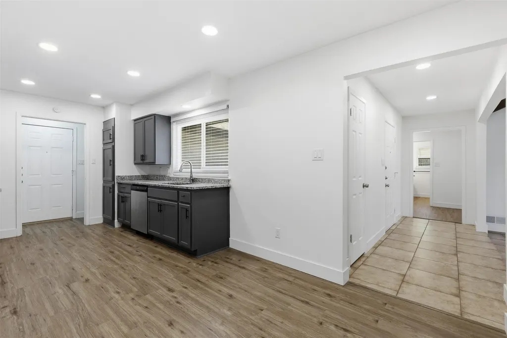 4349 Altamesa Boulevard Fort Worth TX 76133