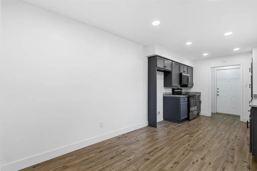 4349 Altamesa Boulevard Fort Worth TX 76133