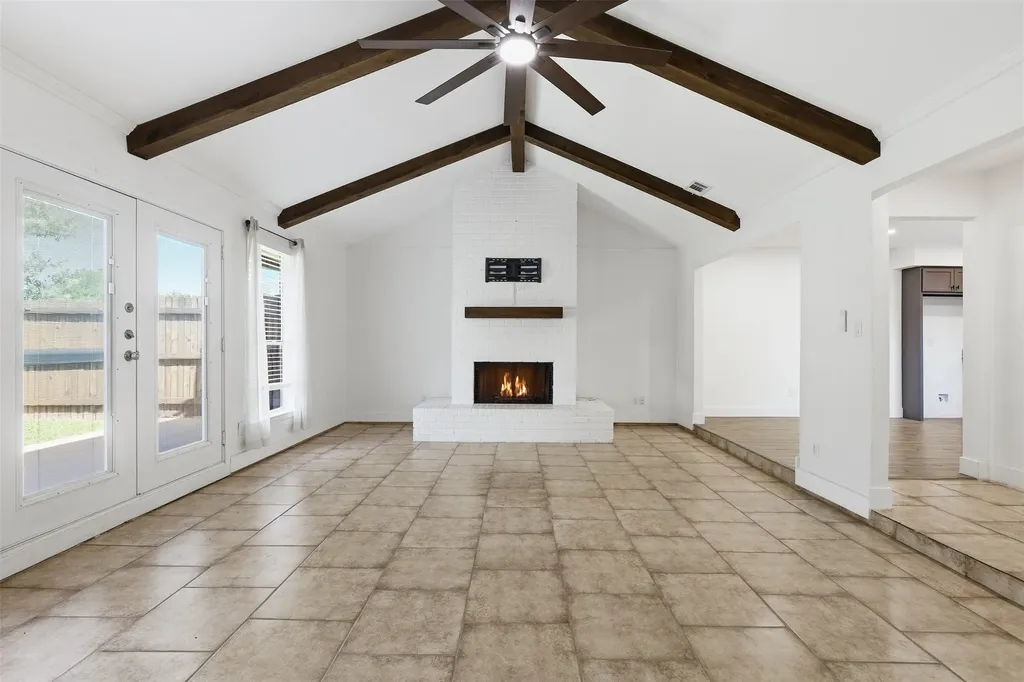 4349 Altamesa Boulevard Fort Worth TX 76133