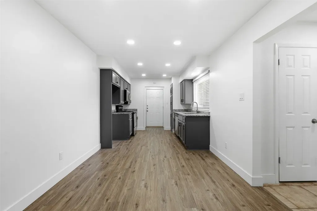 4349 Altamesa Boulevard Fort Worth TX 76133