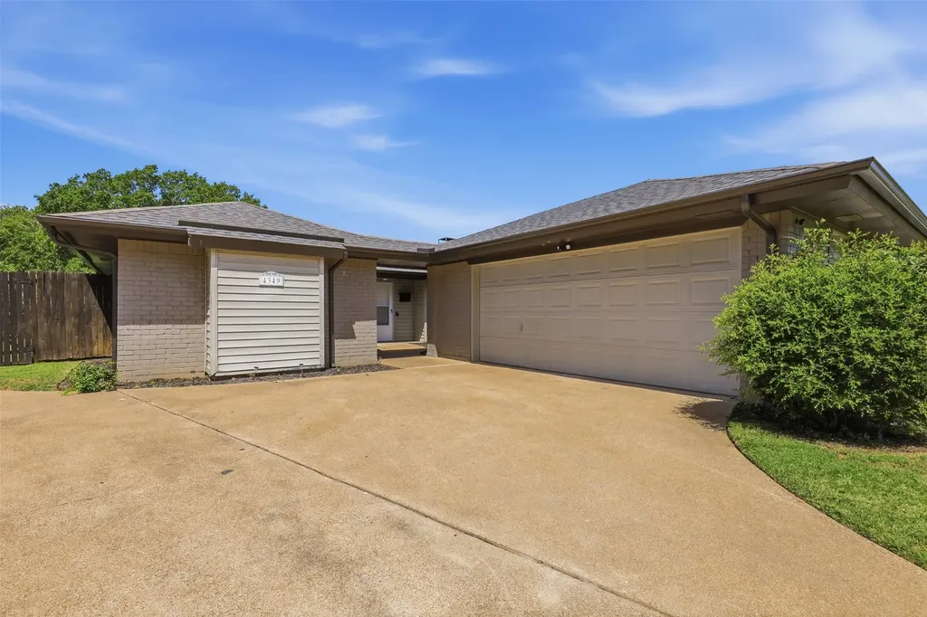 4349 Altamesa Boulevard Fort Worth TX 76133