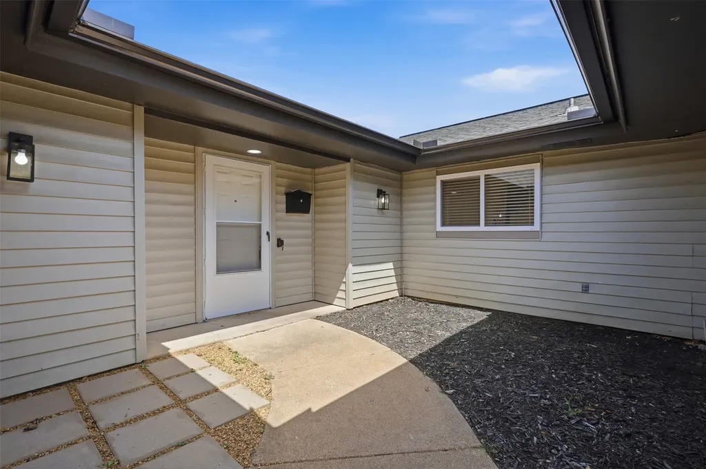 4349 Altamesa Boulevard Fort Worth TX 76133